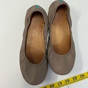 Tieks Gray Flats 🥿